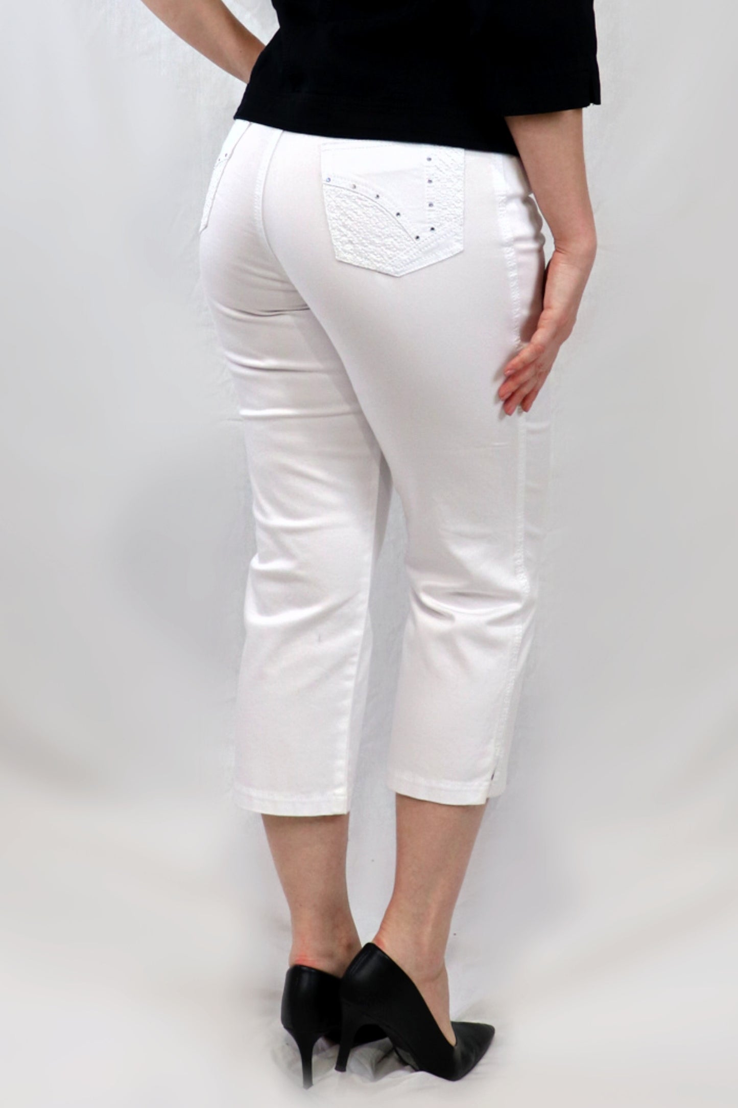 Cross Stitch Capri - White