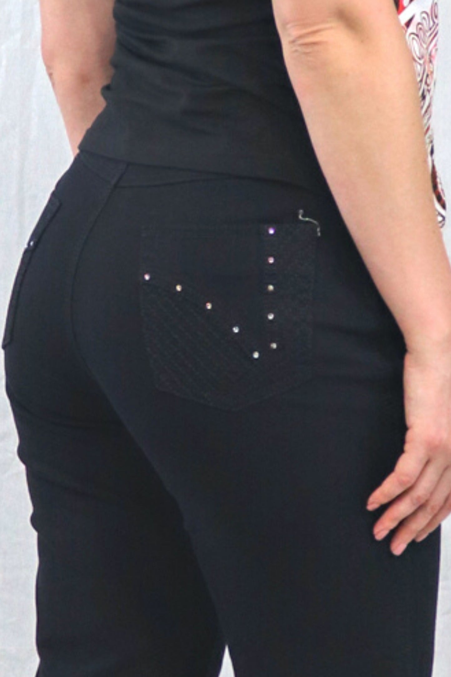 Cross Stitch Capri - Black