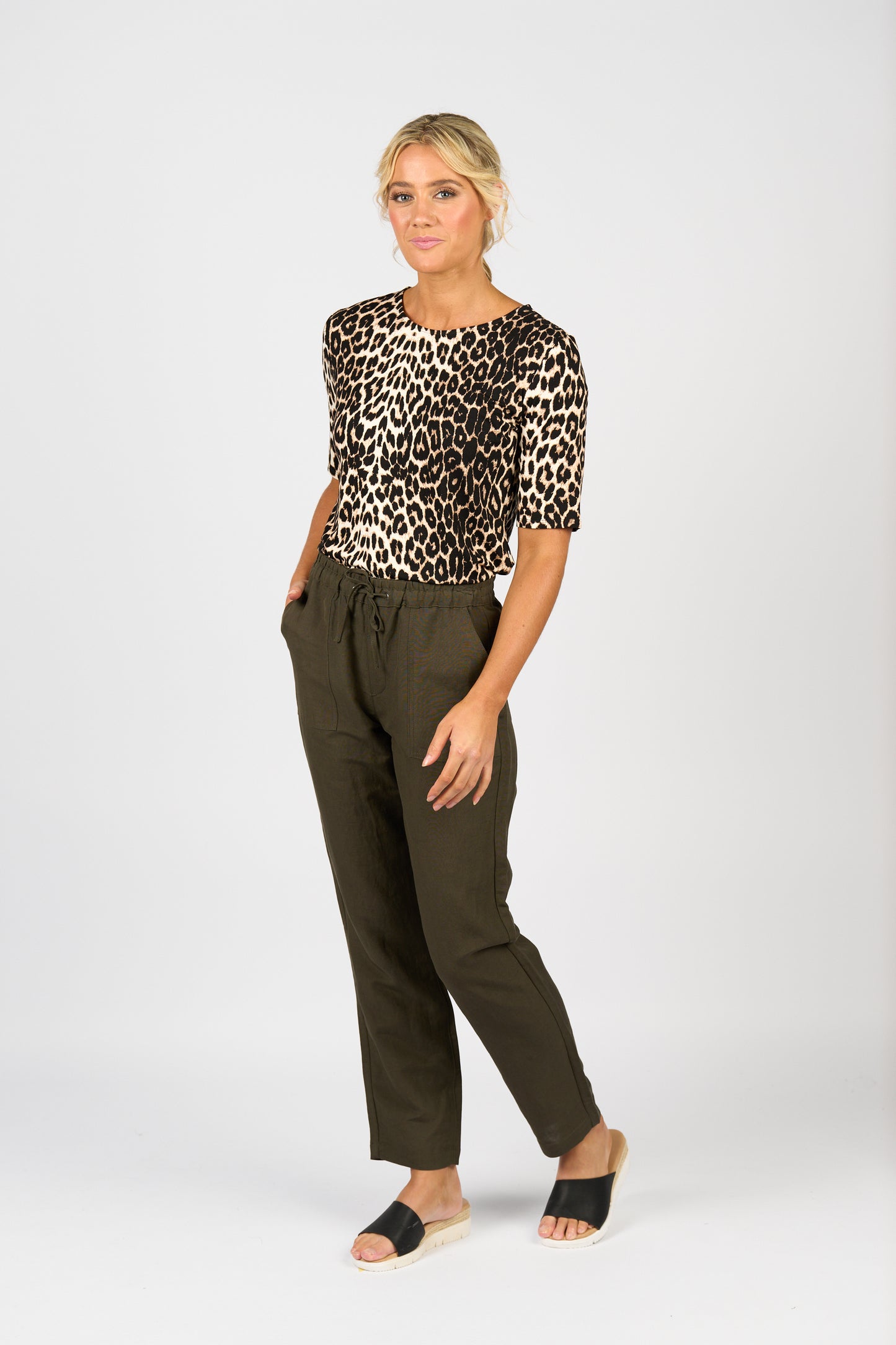 Vassalli Ankle Grazer Pant - Khaki
