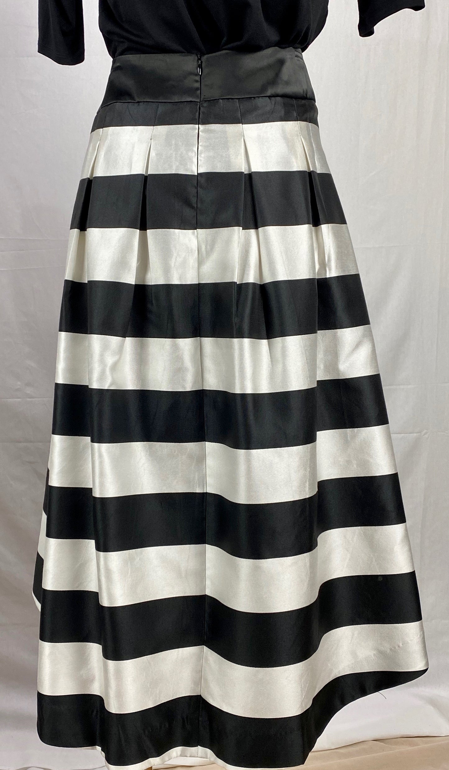 Stripe Skirt - Black/White