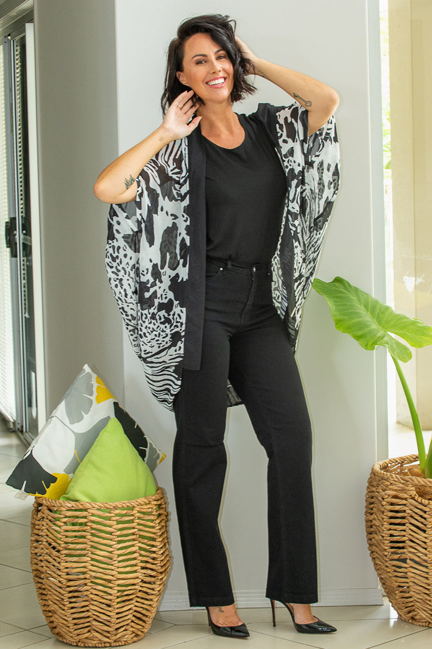 Cape - Black/White Print