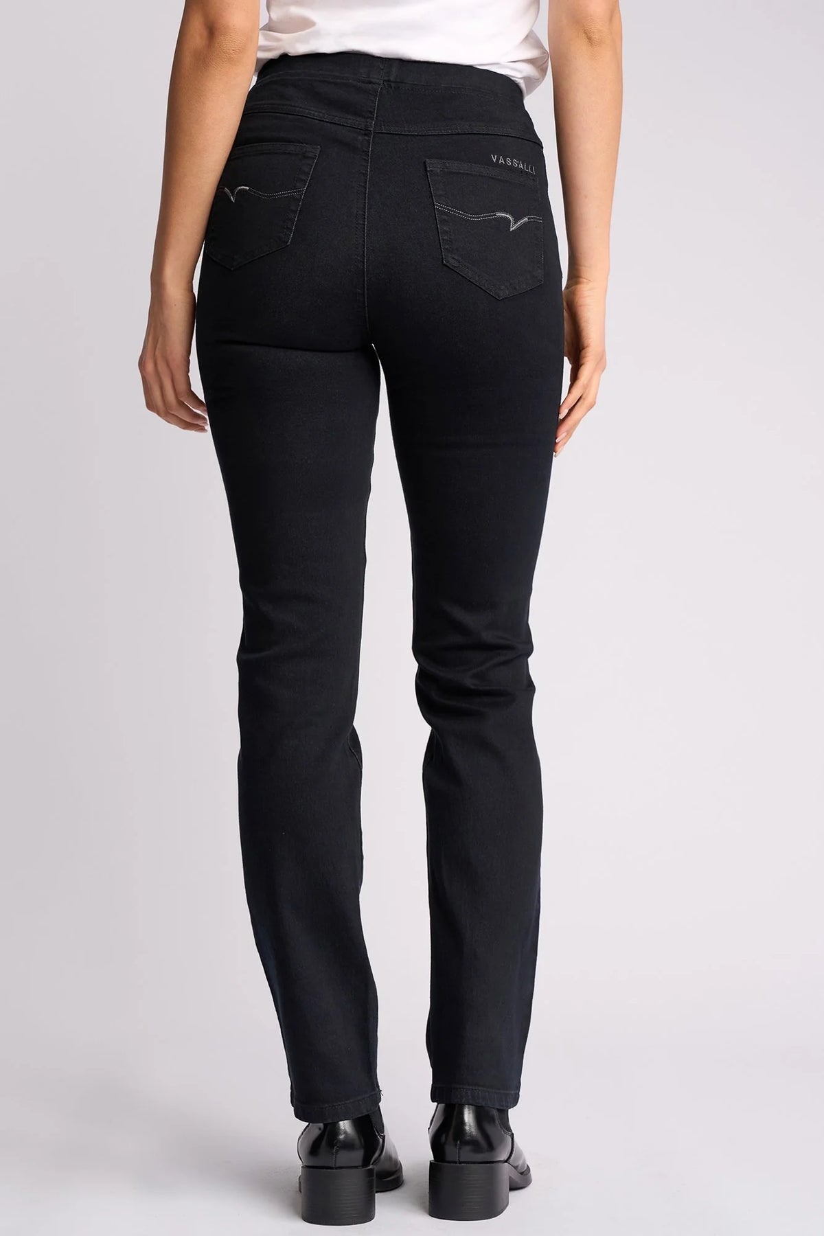 Vassalli Slim Pull on Jean - Black