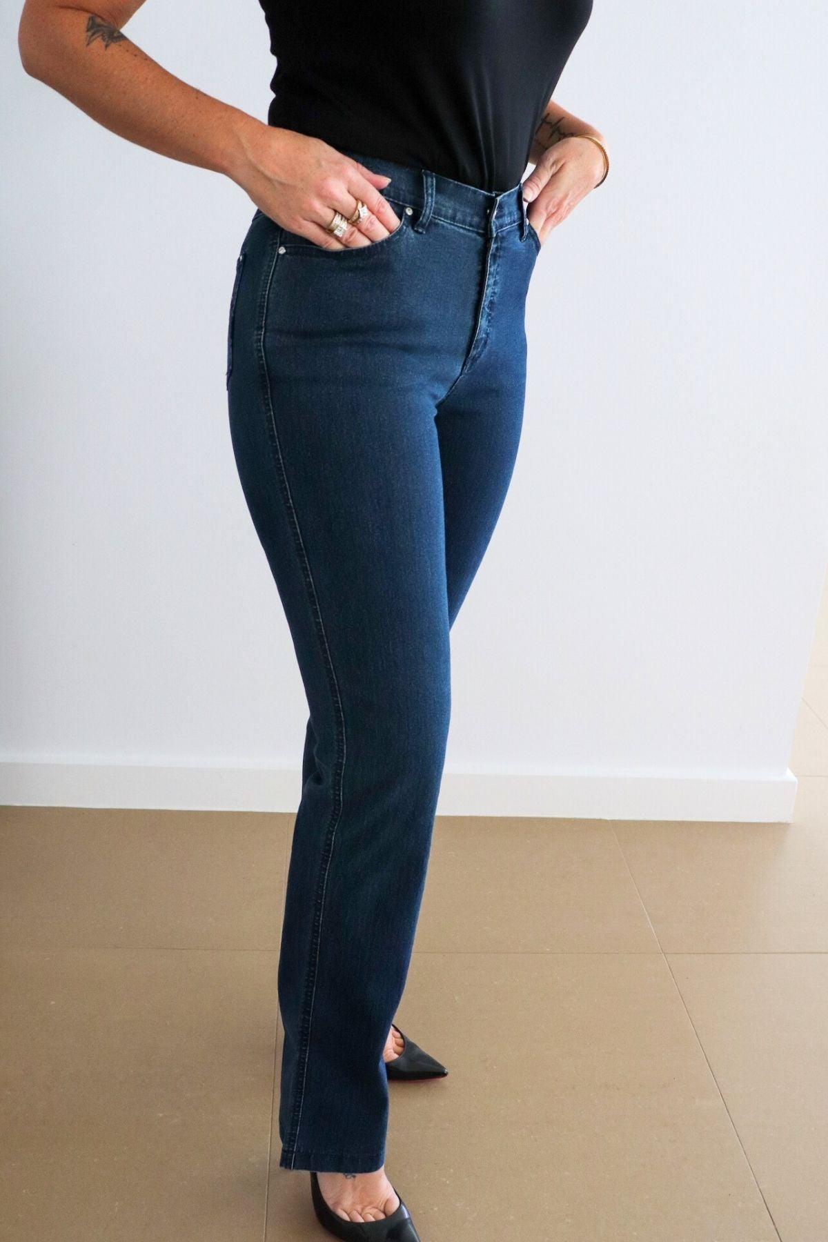 Applique Pocket Straight Leg Jeans - Denim