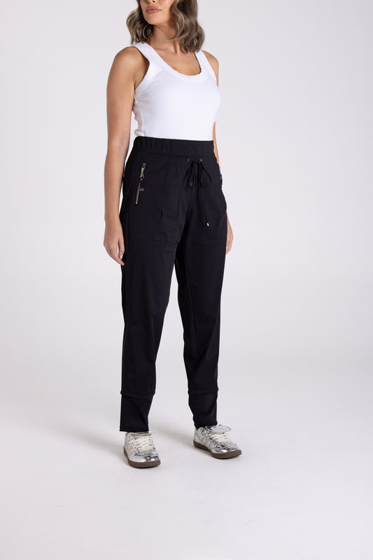 Two T's Panelled Pant - Black