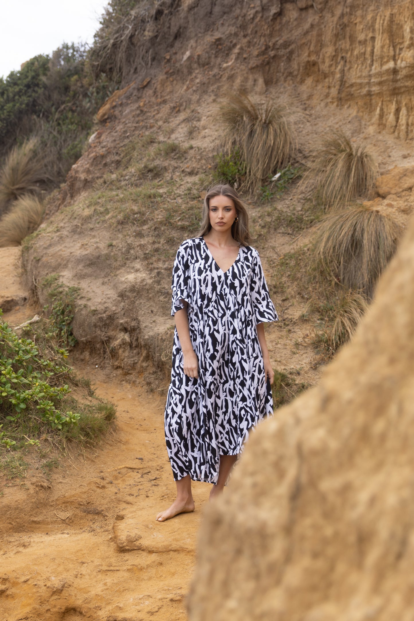Two T's Abstract Print Dress - Black/White
