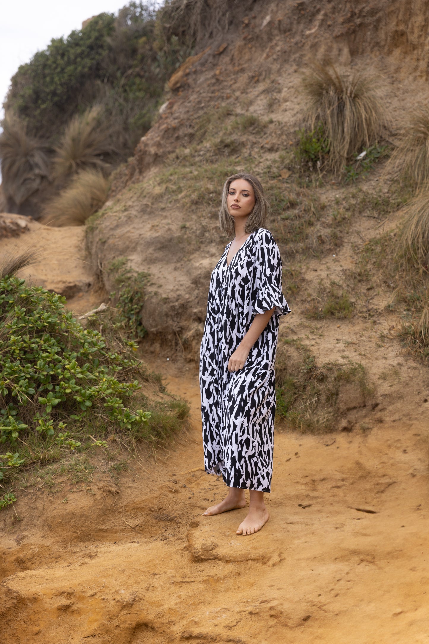 Two T's Abstract Print Dress - Black/White