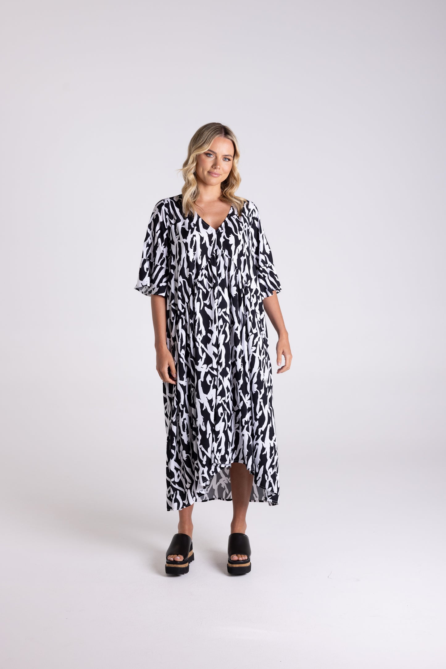 Two T's Abstract Print Dress - Black/White
