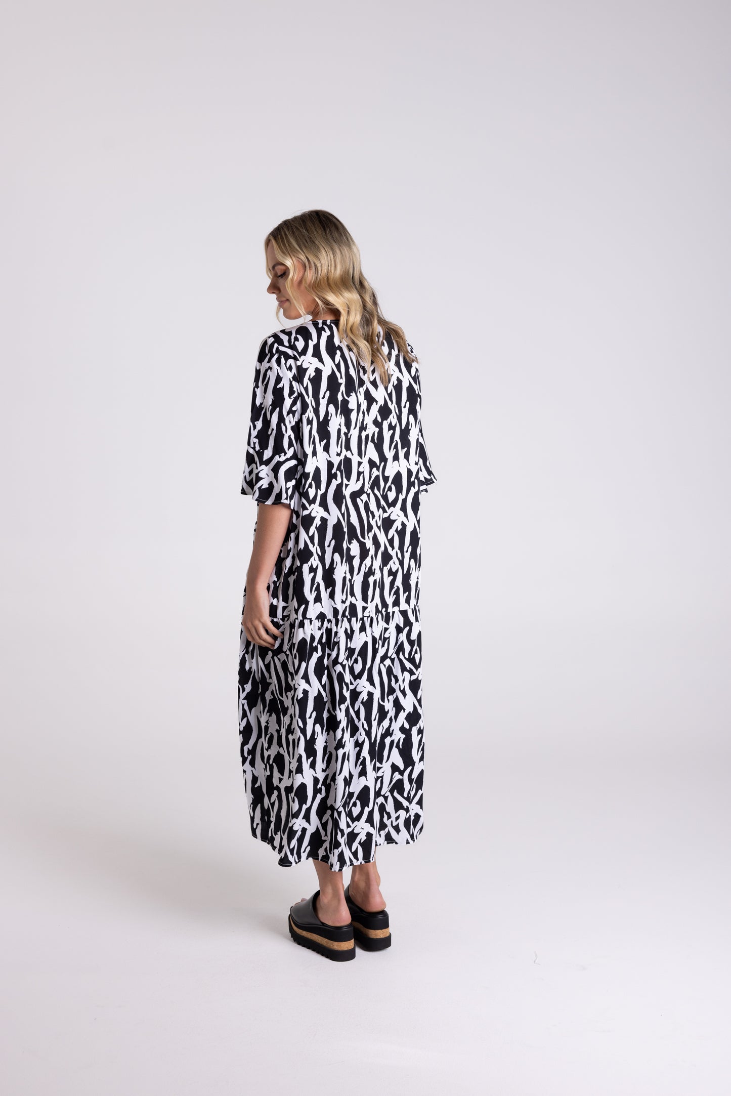 Two T's Abstract Print Dress - Black/White