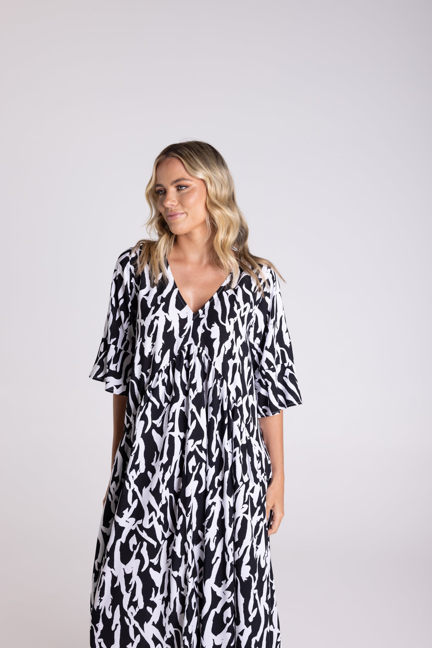 Two T's Abstract Print Dress - Black/White