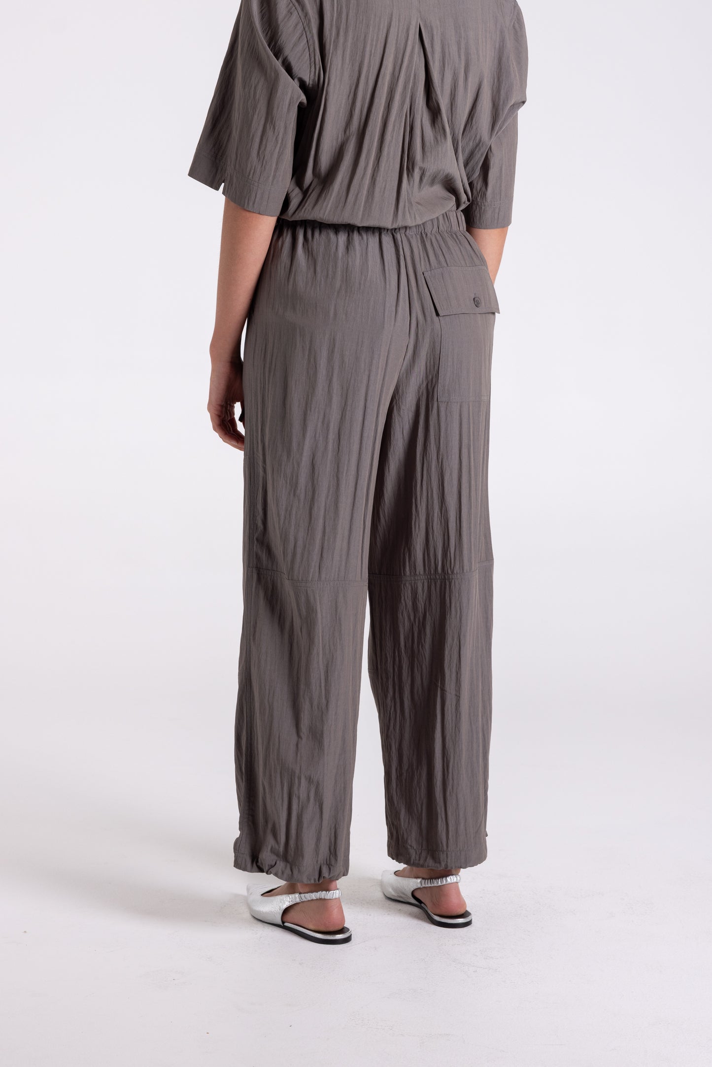 Two T's Crinkle Cargo Pant - Donkey