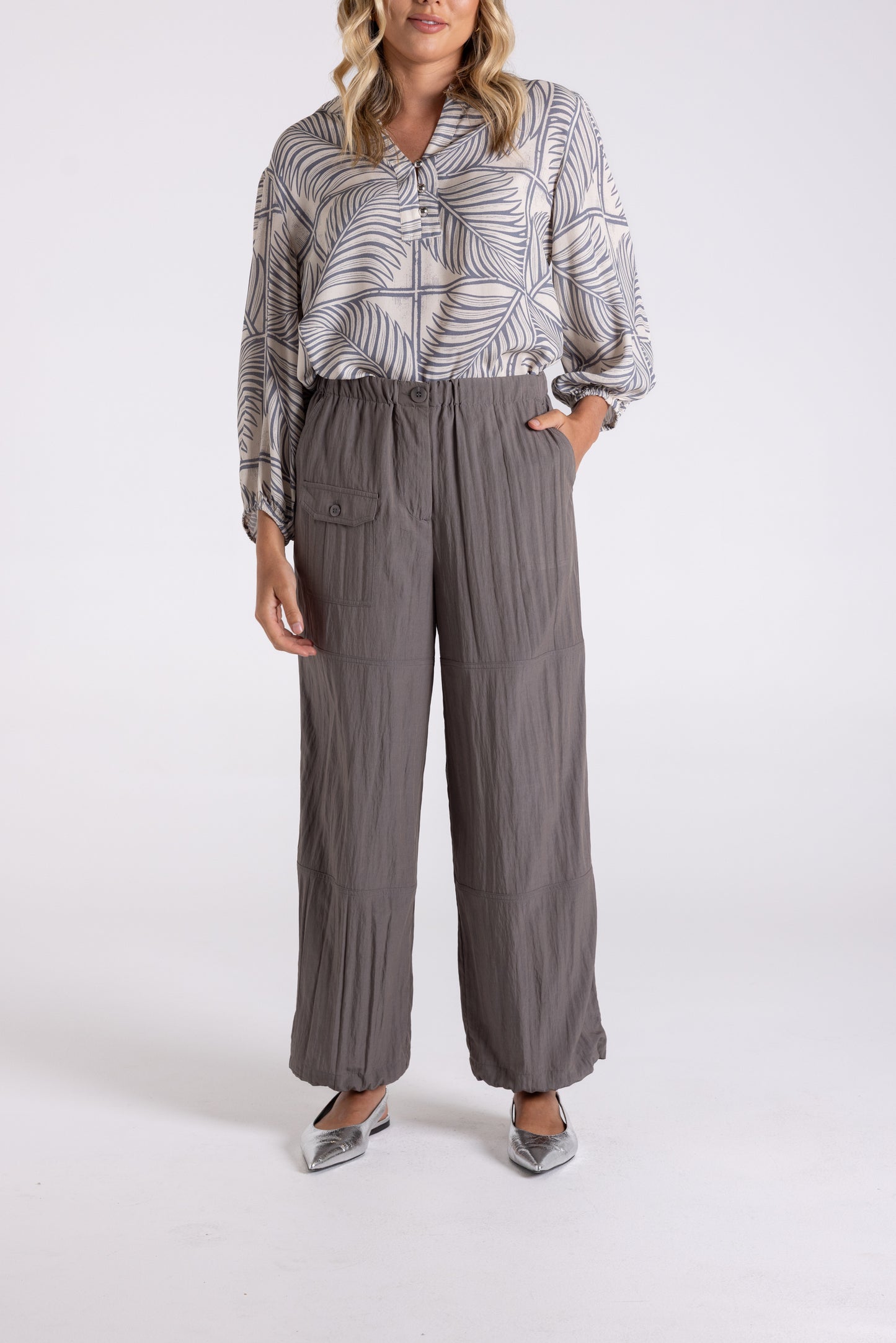 Two T's Crinkle Cargo Pant - Donkey