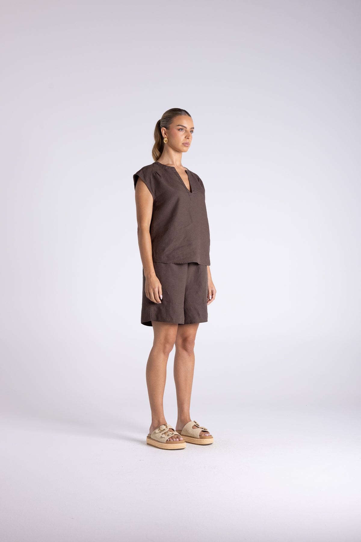Two T's Aria Linen Top - Chestnut