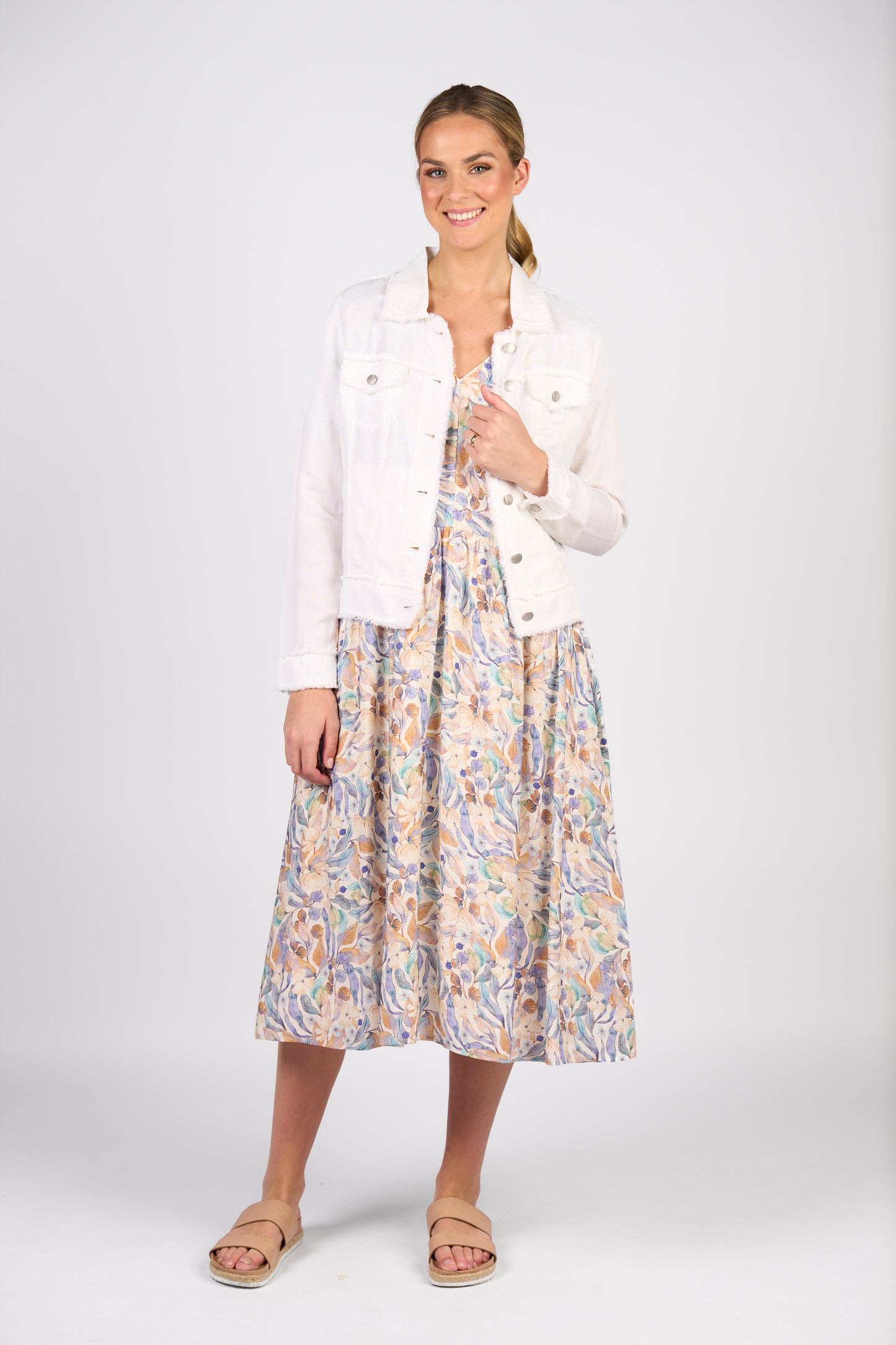 Vassalli Linen Jacket - White