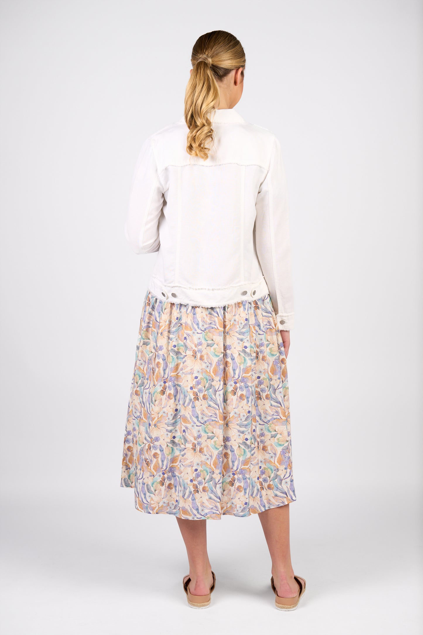 Vassalli Linen Jacket - White