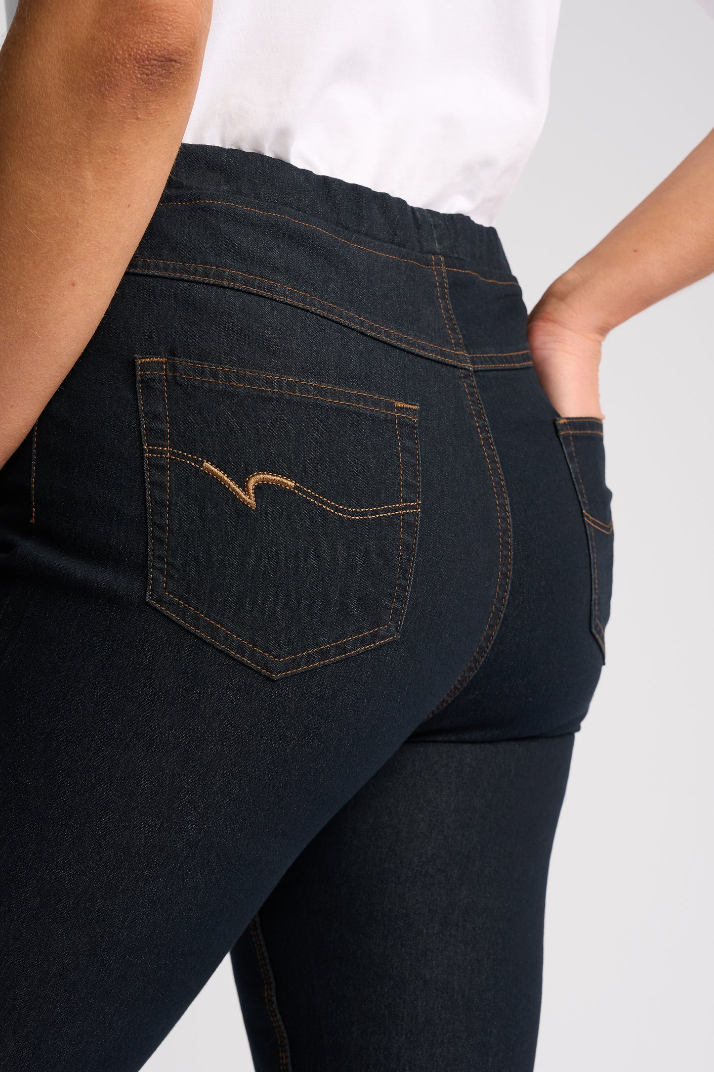 Vassalli Sierra Pull on Jean - Indigo Denim