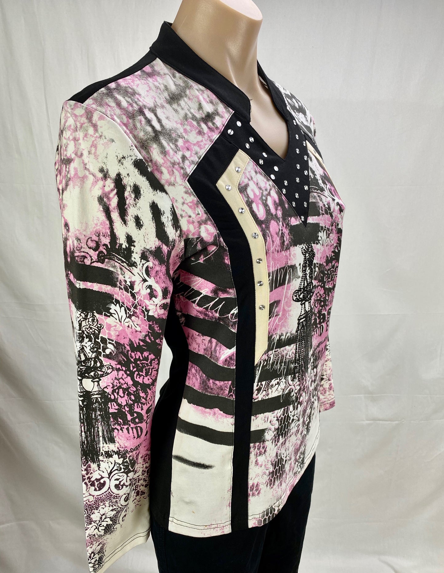 Stud Neck Print Top  - Black